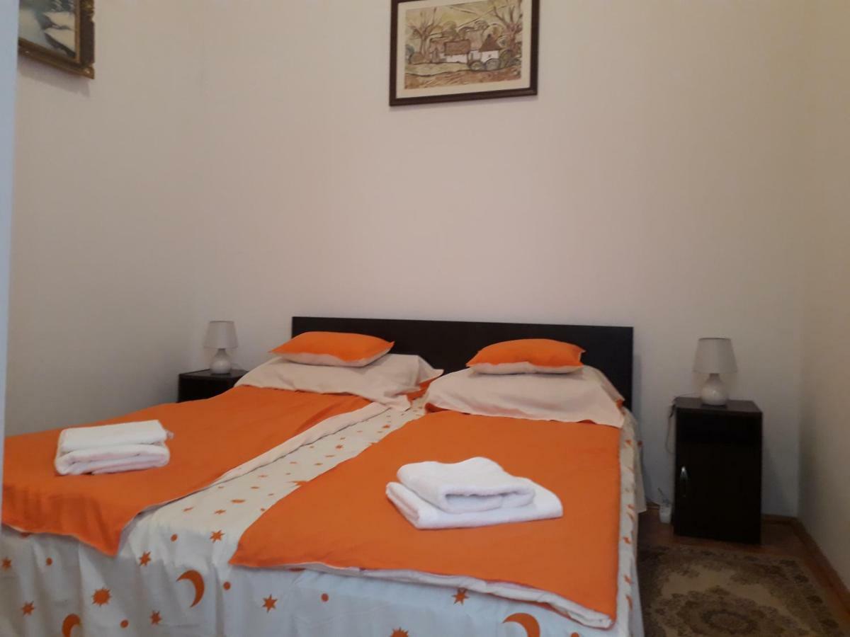 דברצן Piac Utcai Apartman 2 מראה חיצוני תמונה